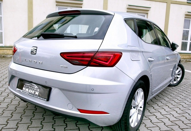 Seat Leon cena 74999 przebieg: 16000, rok produkcji 2019 z Przedecz małe 596